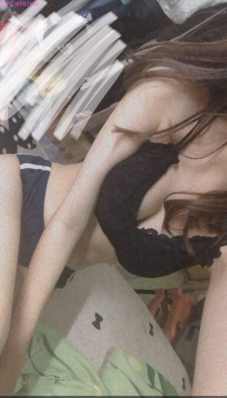 Một ngày sung khoái với người dì xinh đẹp